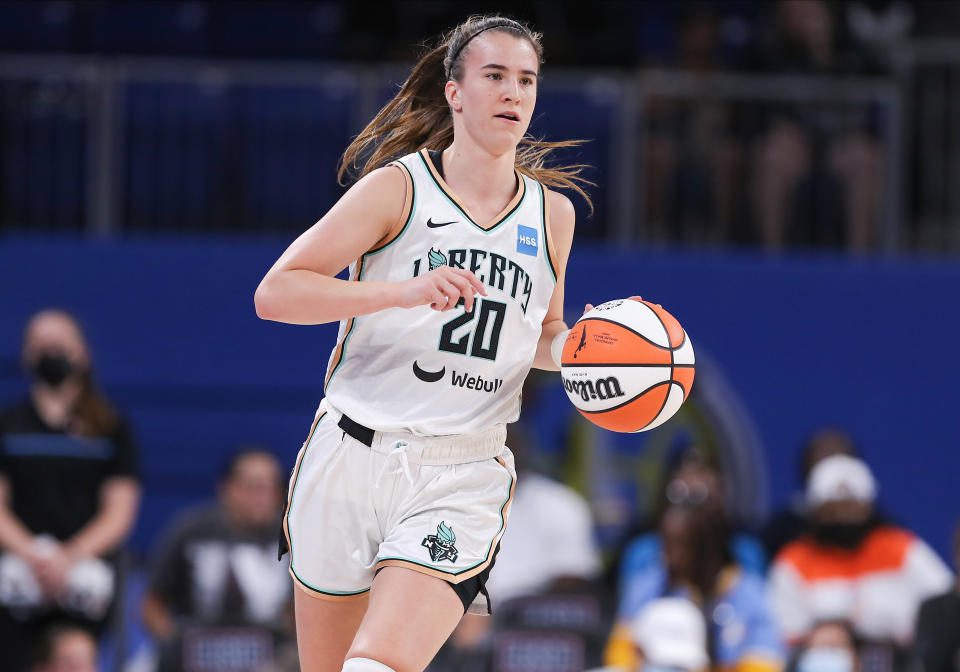 New York Liberty protector Sabrina Ionescu (20) brings the ball onto the field during the WNBA game between New York Liberty and Chicago Sky on July 29, 2022, at Winterst Arena in Chicago, Illinois.  (Photo by Melissa Tams/Icon Sportswire via Getty Images)