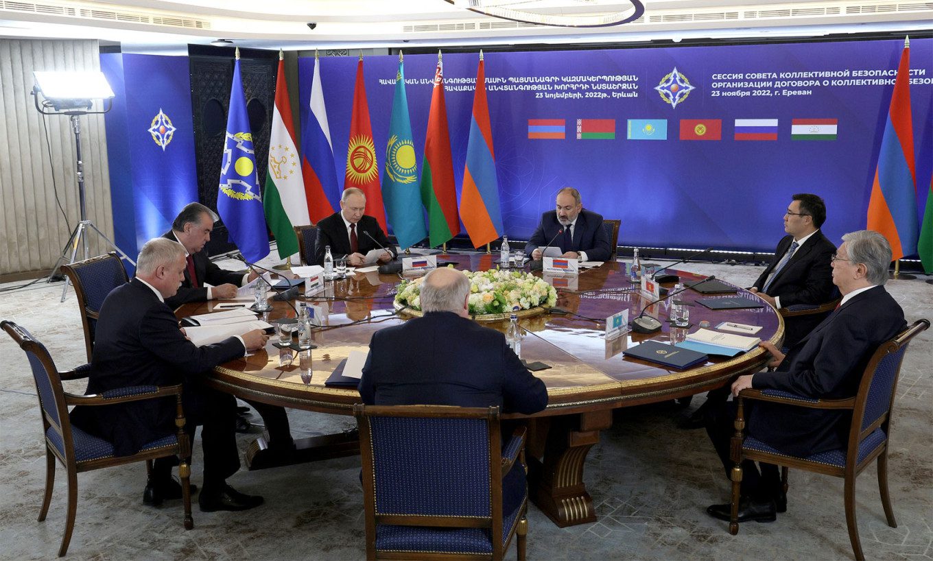 CSTO session Vladimir Smirnov / Tass / The Kremlin